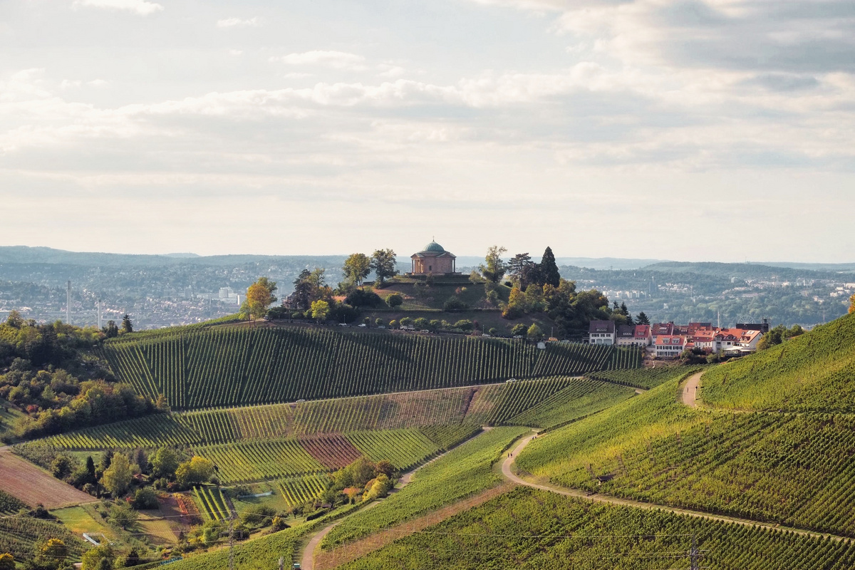 Die Grabkapelle auf dem Württemberg Arverio BadenWürttemberg
